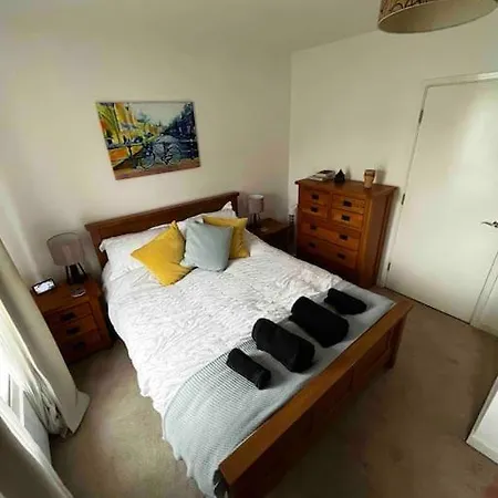 2 Bedroom Eco House With South Facing Balcony Nottingham Exterior photo