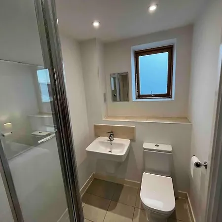 2 Bedroom Eco House With South Facing Balcony Nottingham Exterior photo