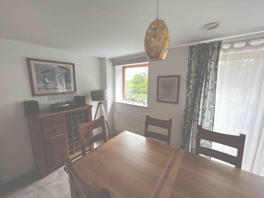 2 Bedroom Eco House With South Facing Balcony *