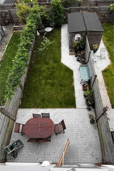 2 Bedroom Eco House With South Facing Balcony